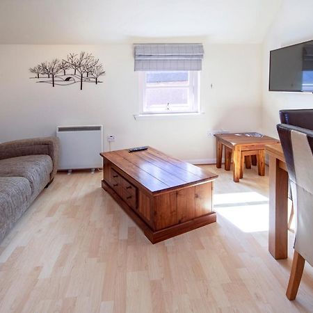 7 Varis Apartments Форрес Экстерьер фото