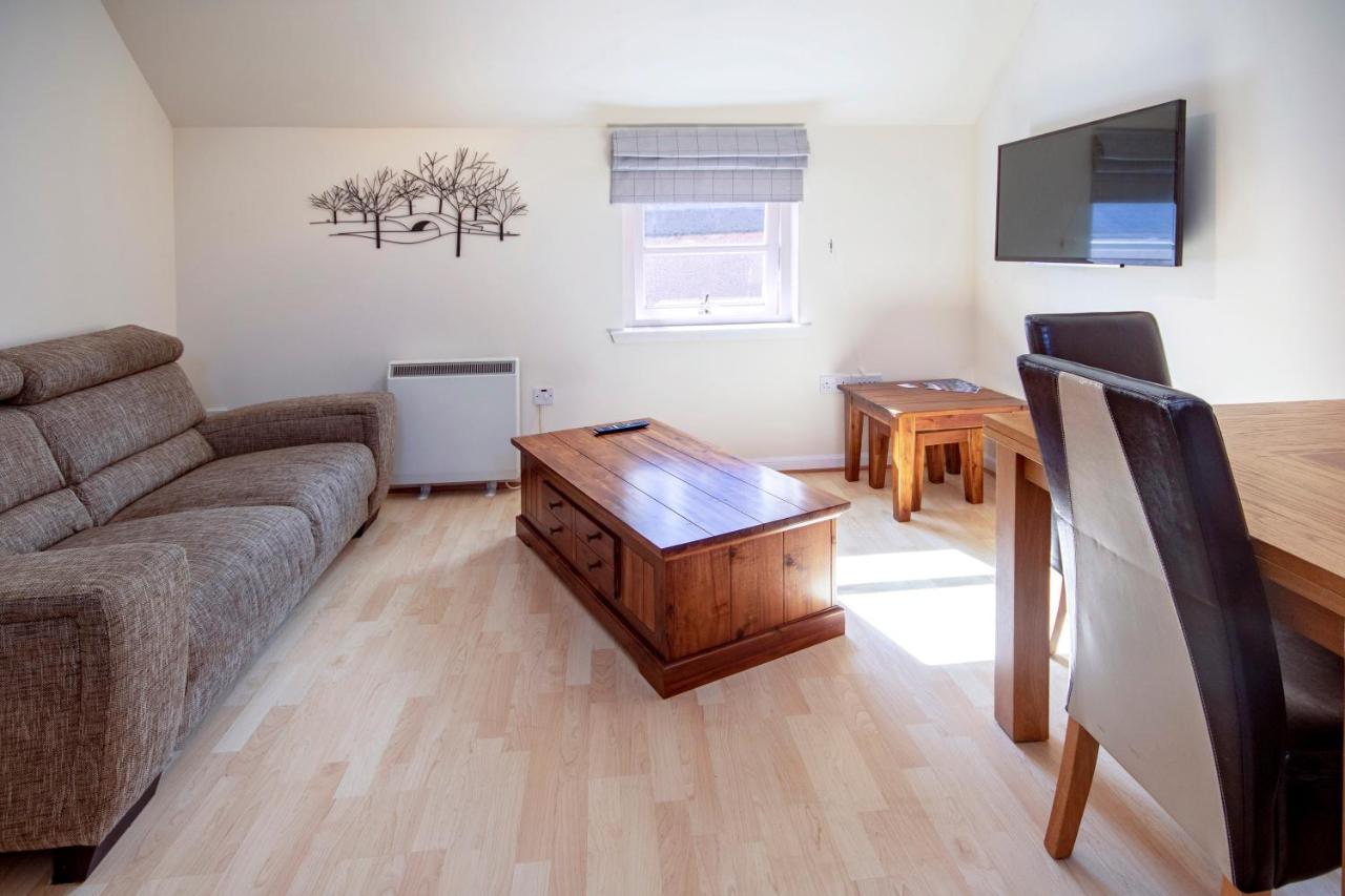 7 Varis Apartments Форрес Экстерьер фото