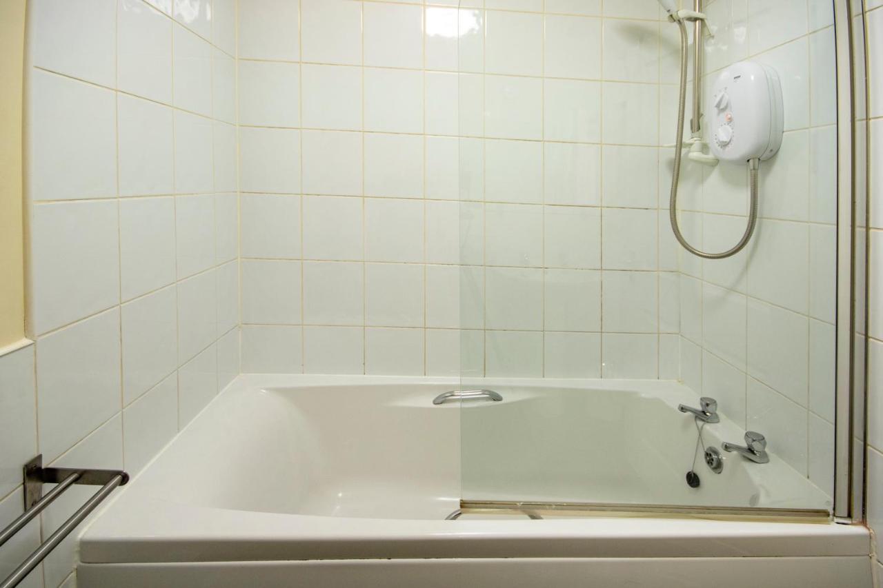 7 Varis Apartments Форрес Экстерьер фото